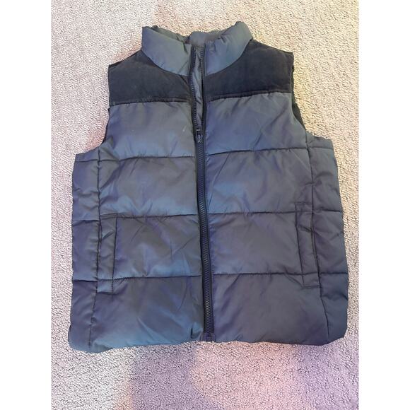 Crazy 8 Boys Black and Gray Zip-Up Puffer Vest, sz 6-7 - Picture 1 of 6